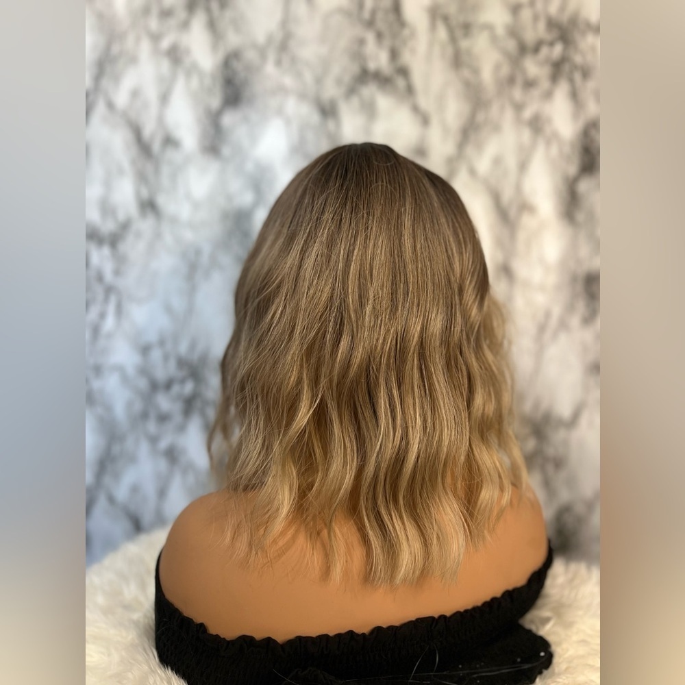 Wavy Short Wig Brown Ash Blonde with Bangs - Picture 6 of 7